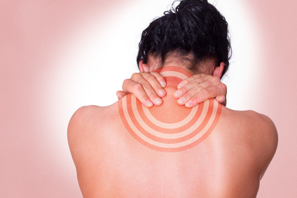 Schmerzen oberer Rücken - Ursachen, Behandlung..