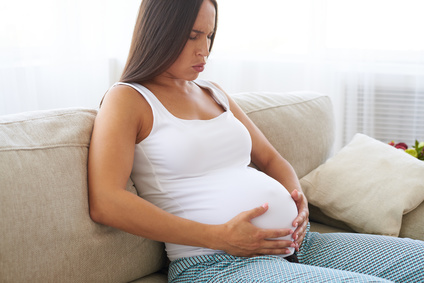 Wie fühlen sich die Unterleibsschmerzen in der Frühschwangerschaft an?